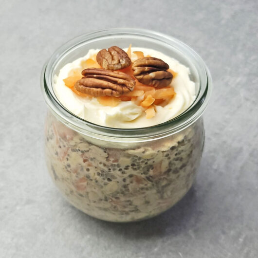 carrot cake overnight oats