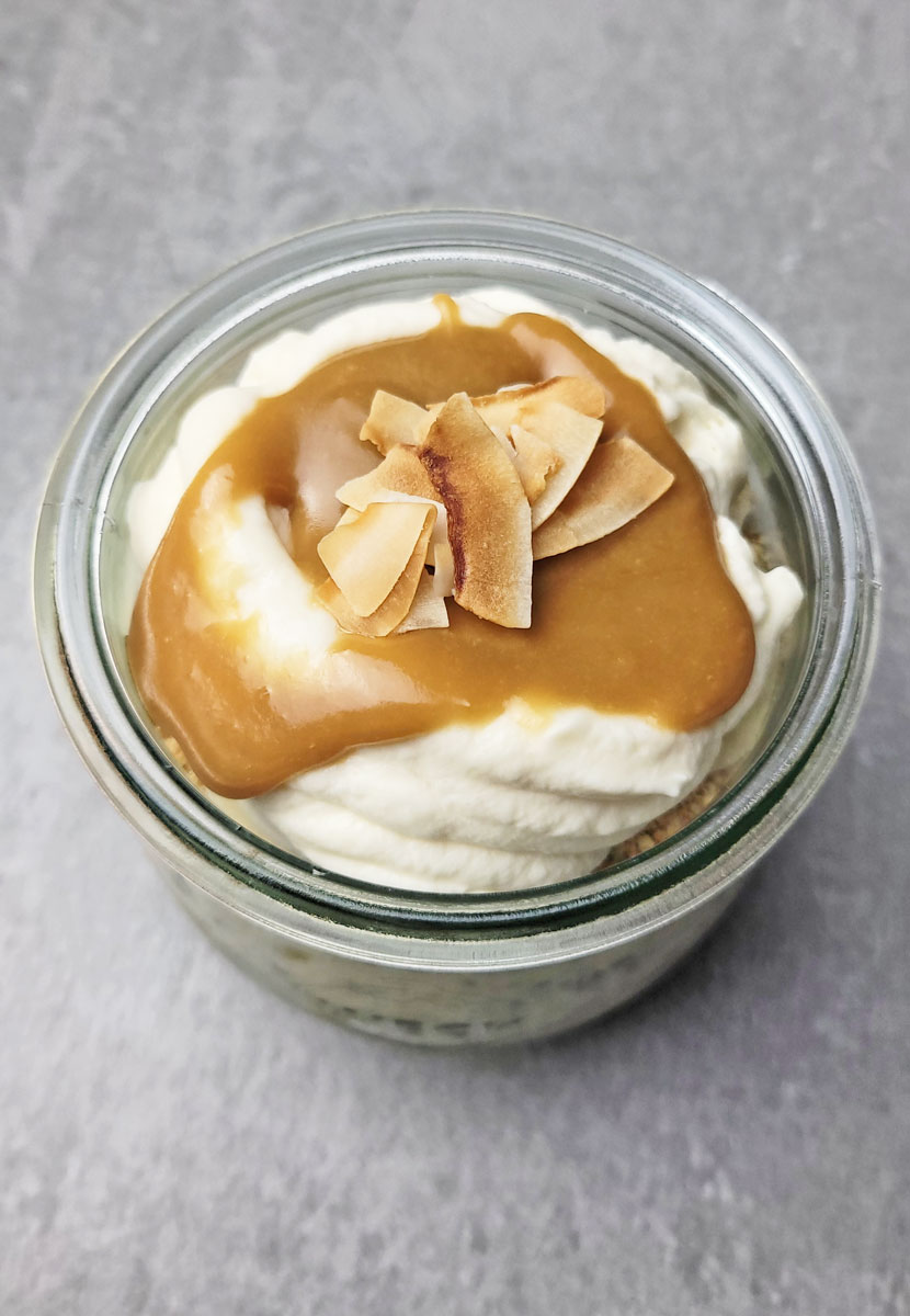 Banana Cream Pie Overnight Oats Recipe for lunch or breakfast