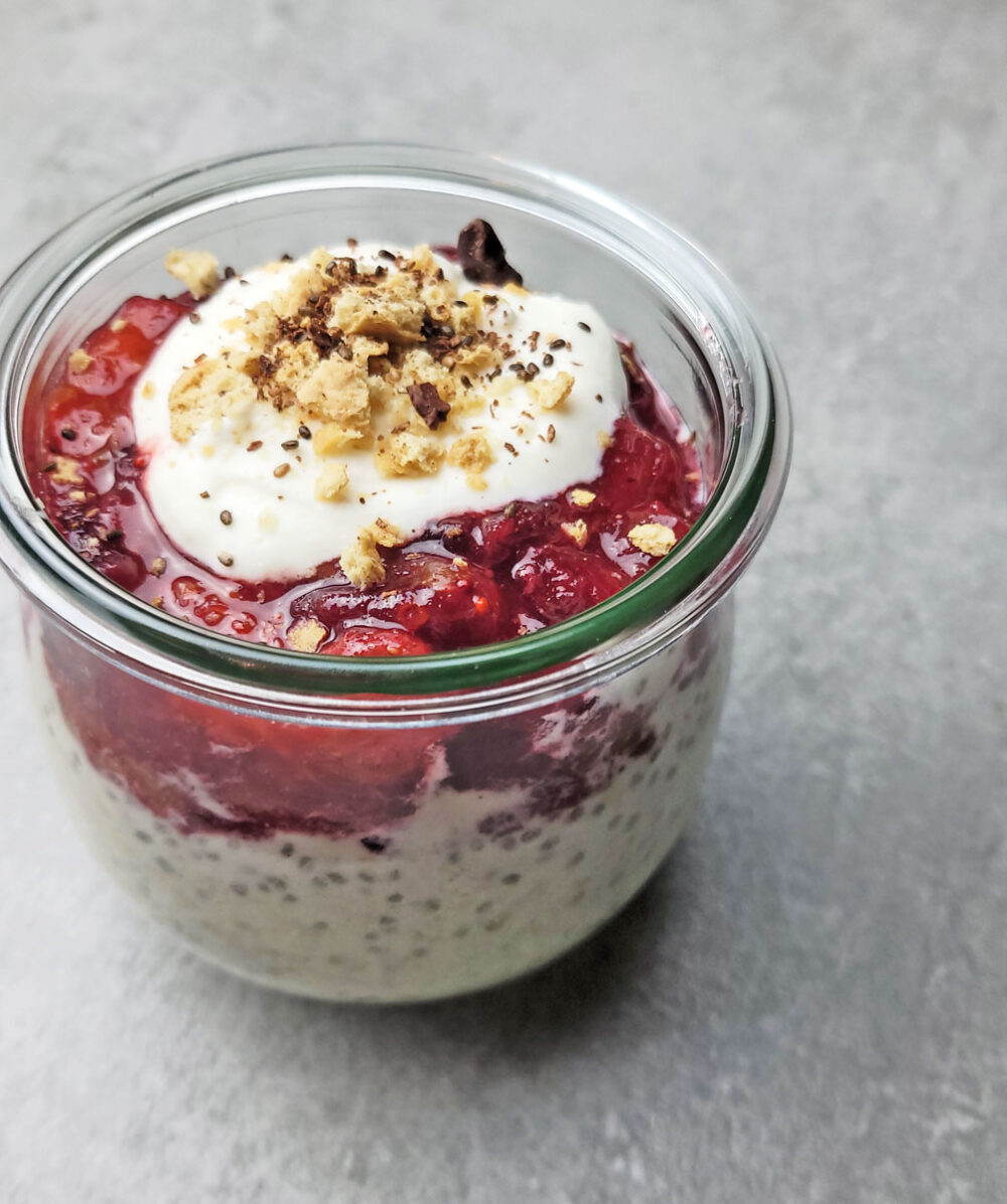 Christmas jam overnight oats recipe