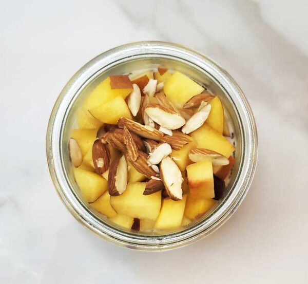 Easy Peach Overnight Oats Recipe