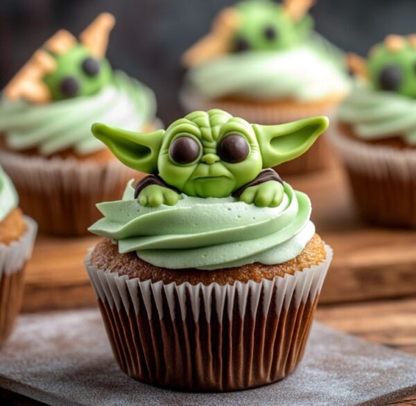 Baby Yoda Cupcakes