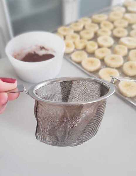 Recipe steps for making salted cocoa banana chips