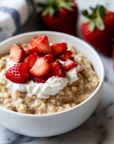 strawberries and cream oatmeal