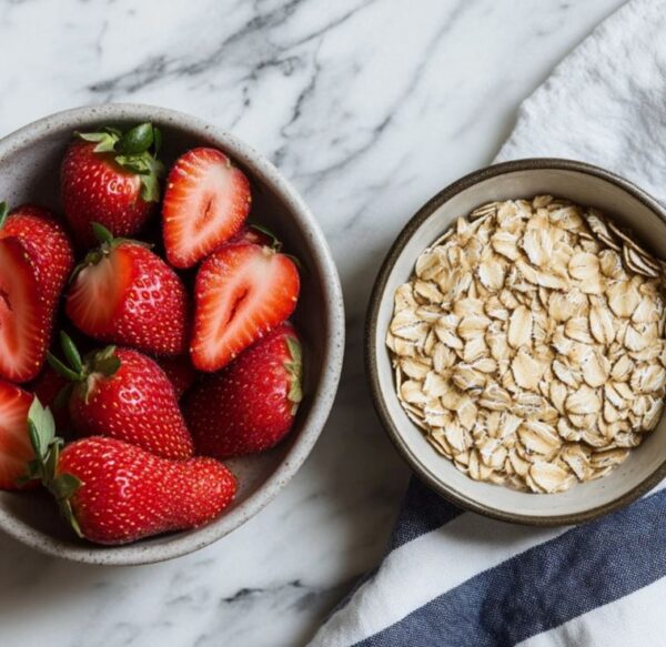 Strawberry Overnight Oats ingredients