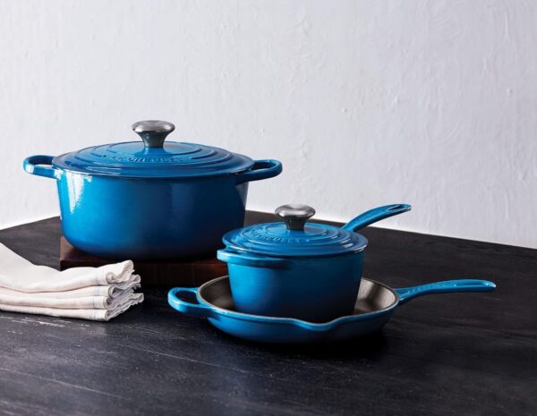 Le Creuset Enameled Cast Iron Signature Cookware Set