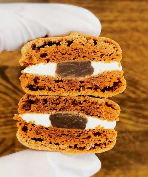 Why Handmade Macarons Are So Giftable