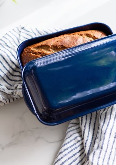 tips for using a cast iron bread pan