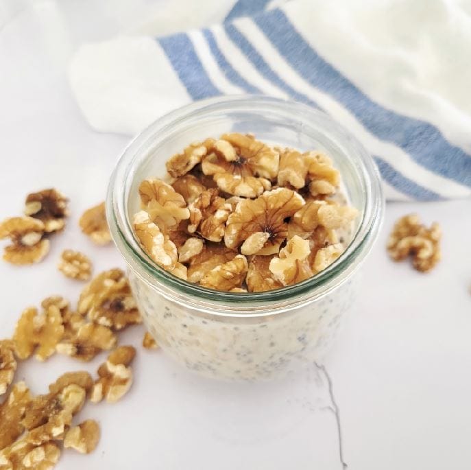 maple walnut overnight oats