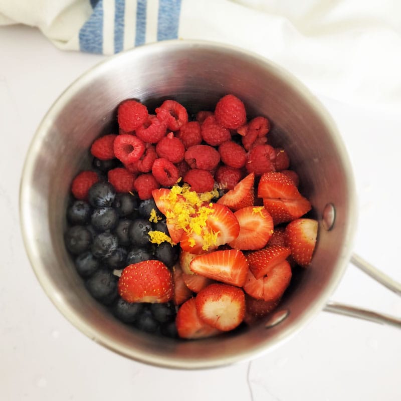how to make mixed berry compote