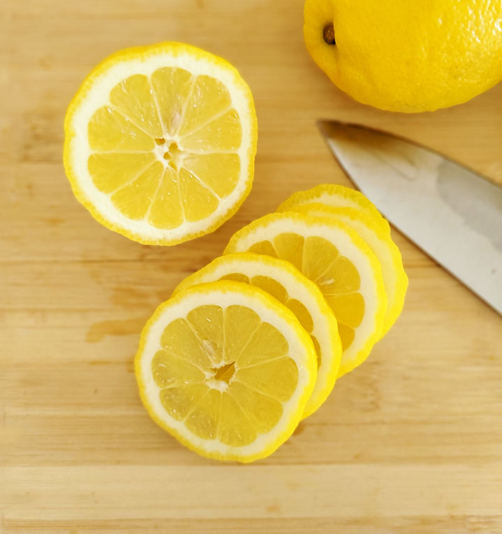 cut lemons the same size
