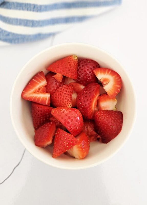 ingredients for strawberry vinaigrette