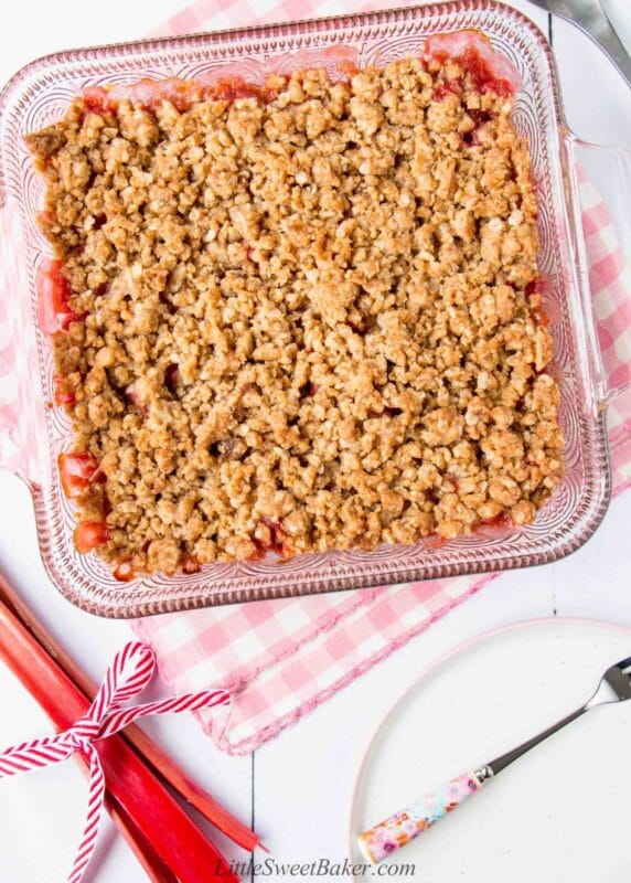 Homemade Rhubarb Crisp