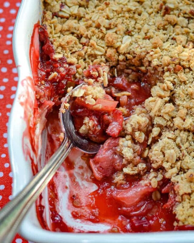 Strawberry Rhubarb Crumble