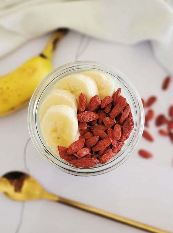 goji berry overnight oats