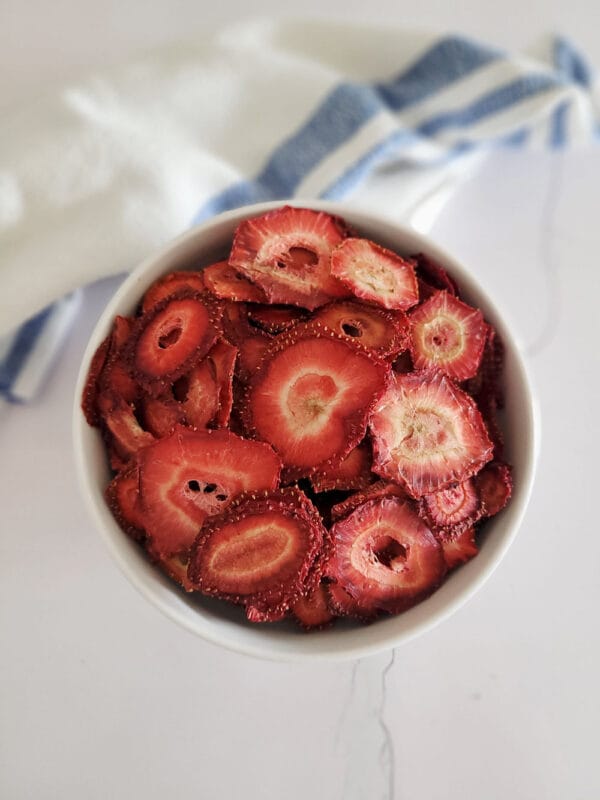 How To Dehydrate Strawberries