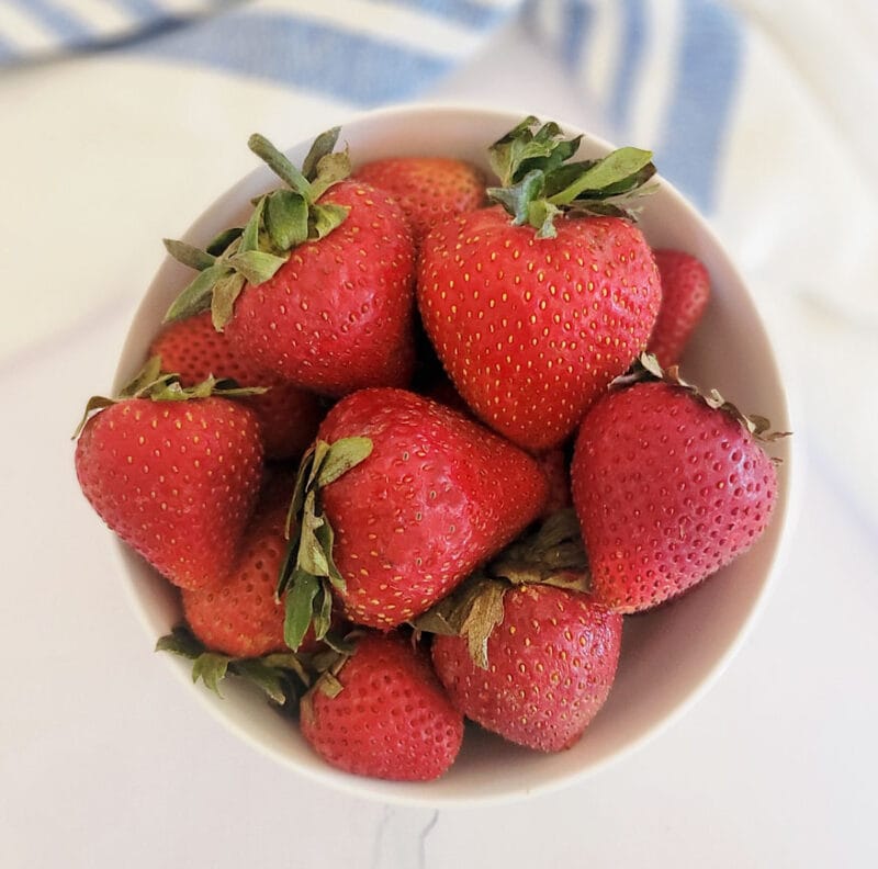 how to dry strawberries