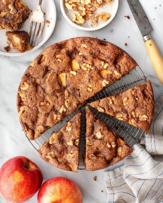 Homemade Apple Cake