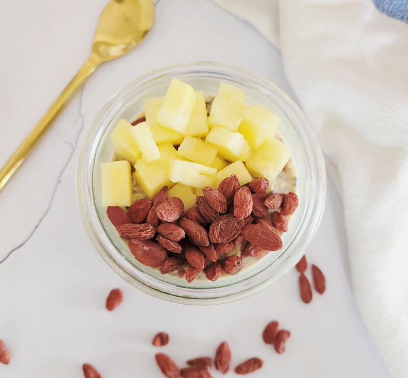 goji berry pineapple overnight oats